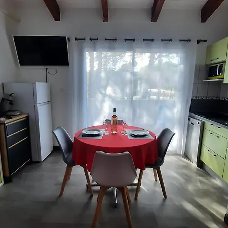 2 Pièces Mezzanine Avec Piscine * Agde